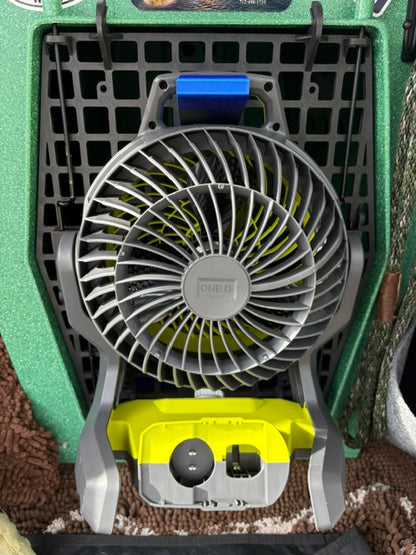 WH-Ruffland Fan Holder for Kennel