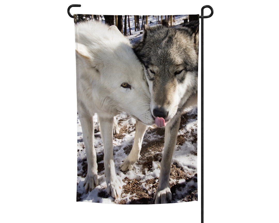 CWWC-Isha & Orenda Garden Flag
