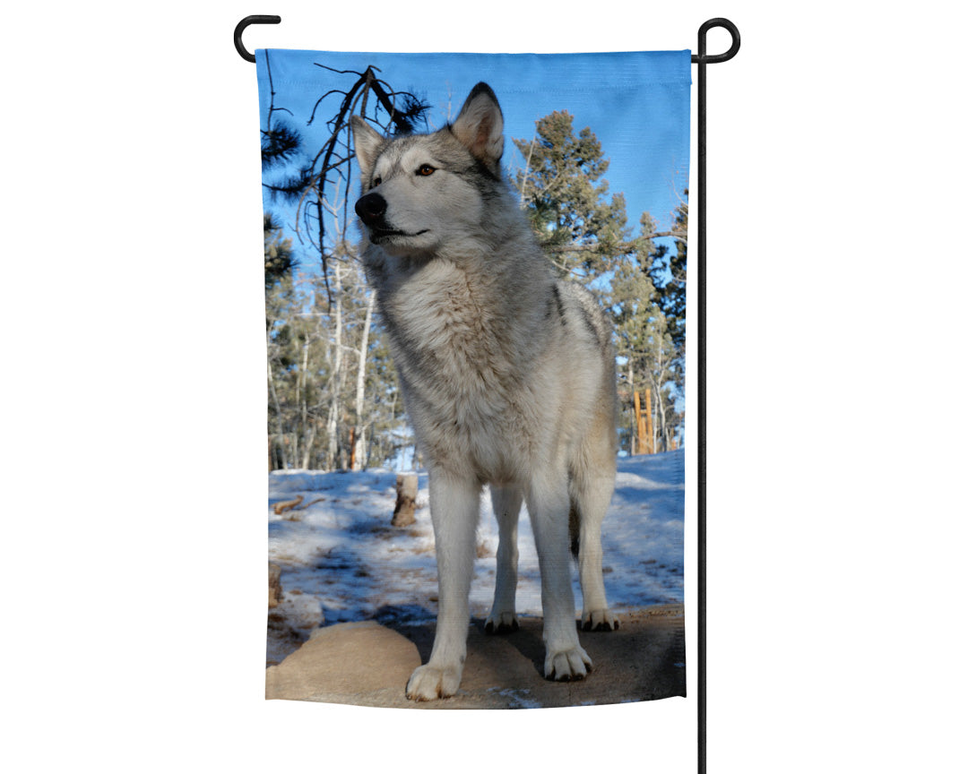 CWWC-Luna Garden Flag